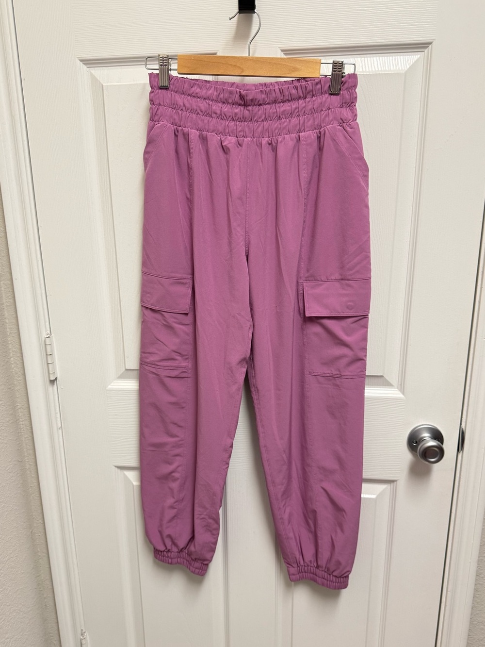Athleta Girl Run Free Cargo Joggers